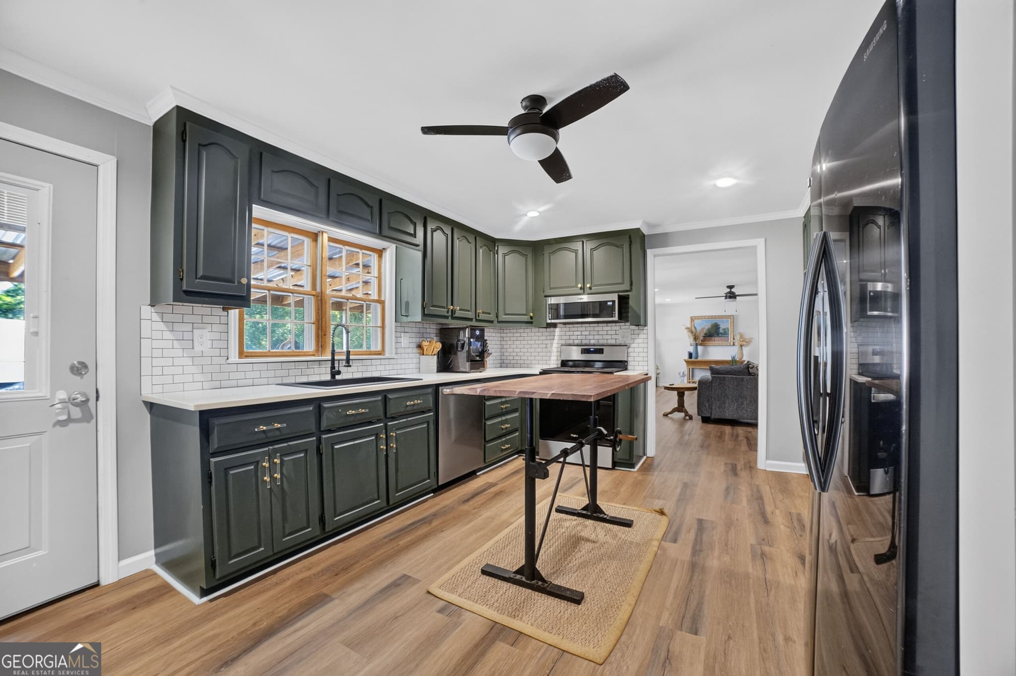 4 bedroom, 2 bathroom, 2,194 sq ft single family residence for sale at 6293 Thomaston Road, Macon, GA 31220 — photo 4
