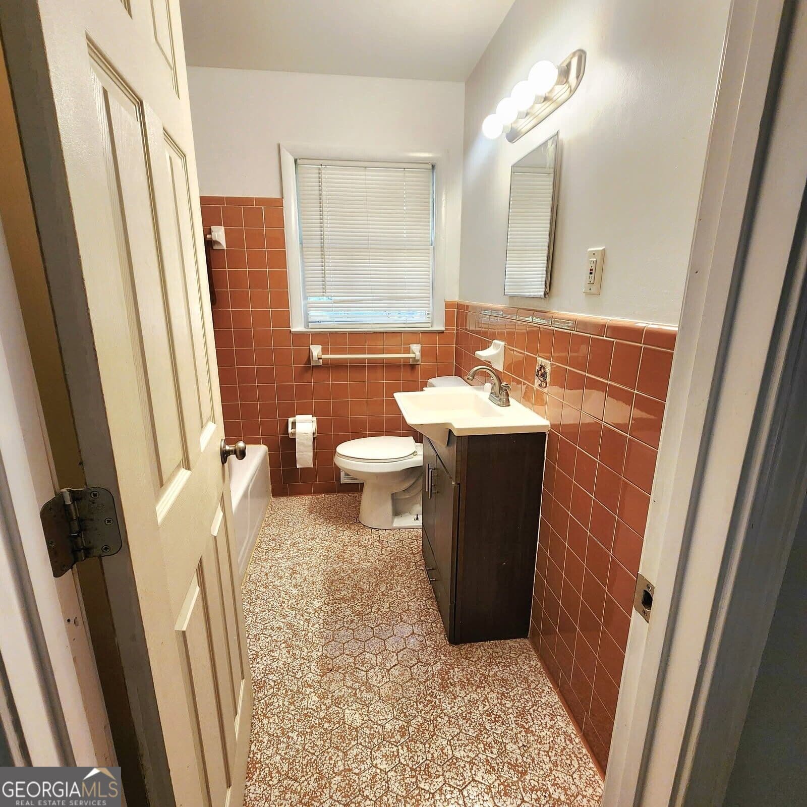 3 bedroom, 2 bathroom single family residence for rent at 2509 Ben Hill Road, East Point, GA 30344 for $1,795 a month — photo 8
