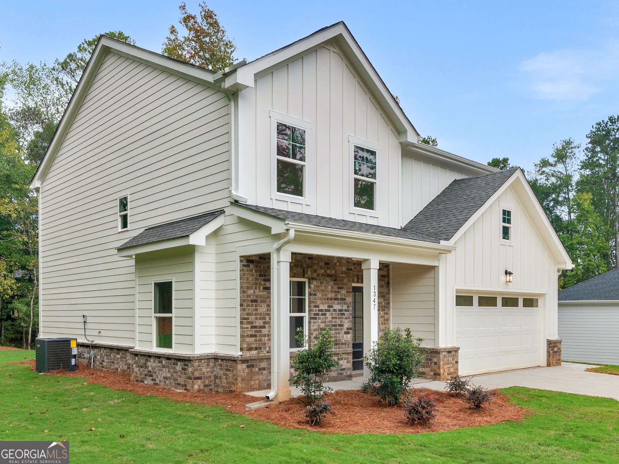 4 bedroom, 2.5 bathroom, 2,233 sq ft single family residence for sale at 1347 Johnson Road, Conyers, GA 30094 — photo 2