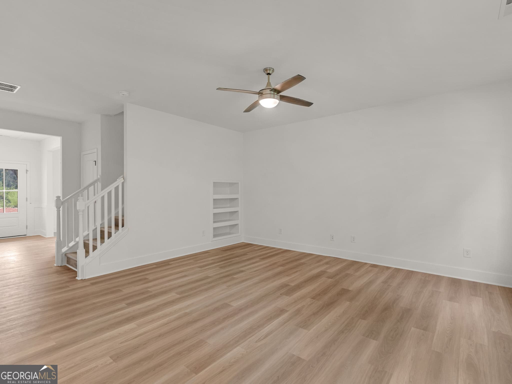 4 bedroom, 2.5 bathroom, 2,233 sq ft single family residence for sale at 1347 Johnson Road, Conyers, GA 30094 — photo 7