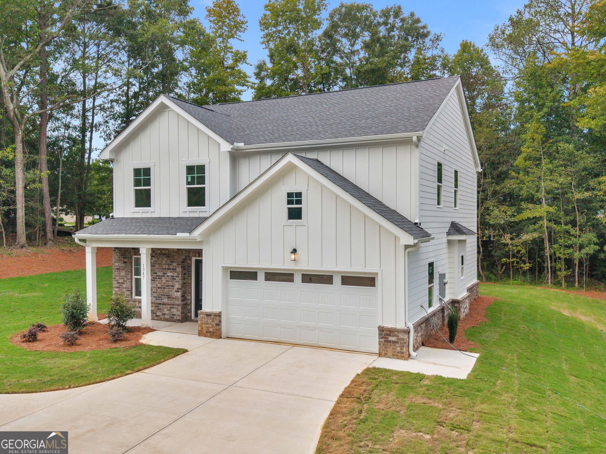 4 bedroom, 2.5 bathroom, 2,233 sq ft single family residence for sale at 1347 Johnson Road, Conyers, GA 30094 — photo 3