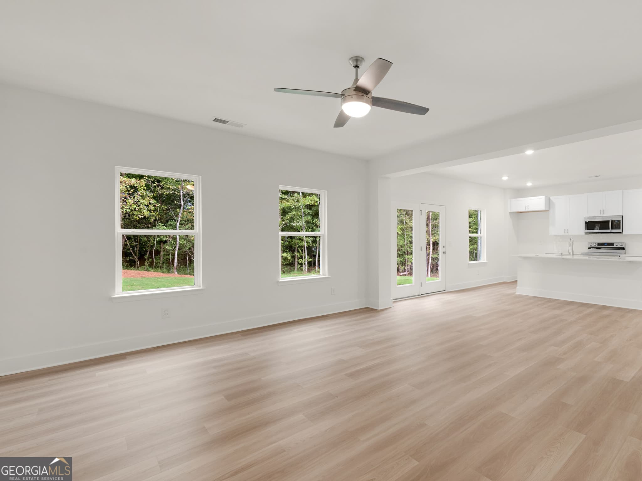 4 bedroom, 2.5 bathroom, 2,233 sq ft single family residence for sale at 1347 Johnson Road, Conyers, GA 30094 — photo 9