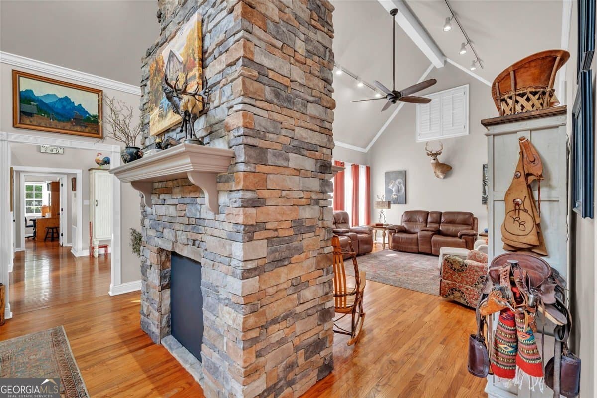 3 bedroom, 2 bathroom, 1,830 sq ft single family residence for sale at 105 N N Valhalla Way, Cordele, GA 31015 — photo 5