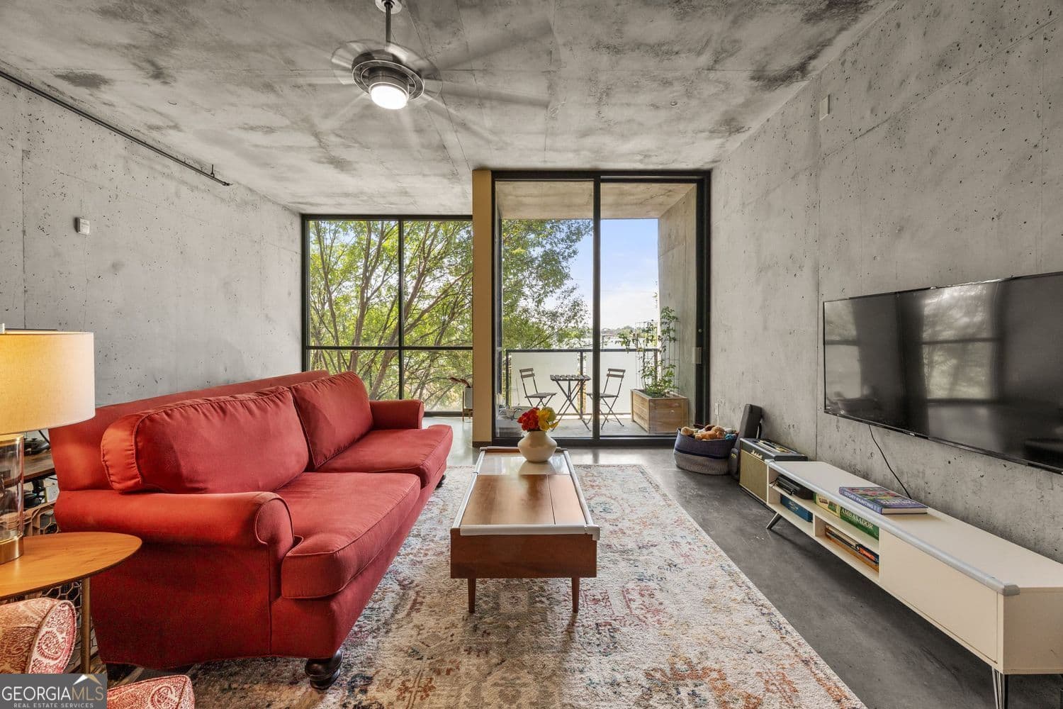 1 bedroom, 1 bathroom, 960 sq ft condominium for sale at 480 John Wesley Dobbs Avenue 332, Atlanta, GA 30312 — photo 2