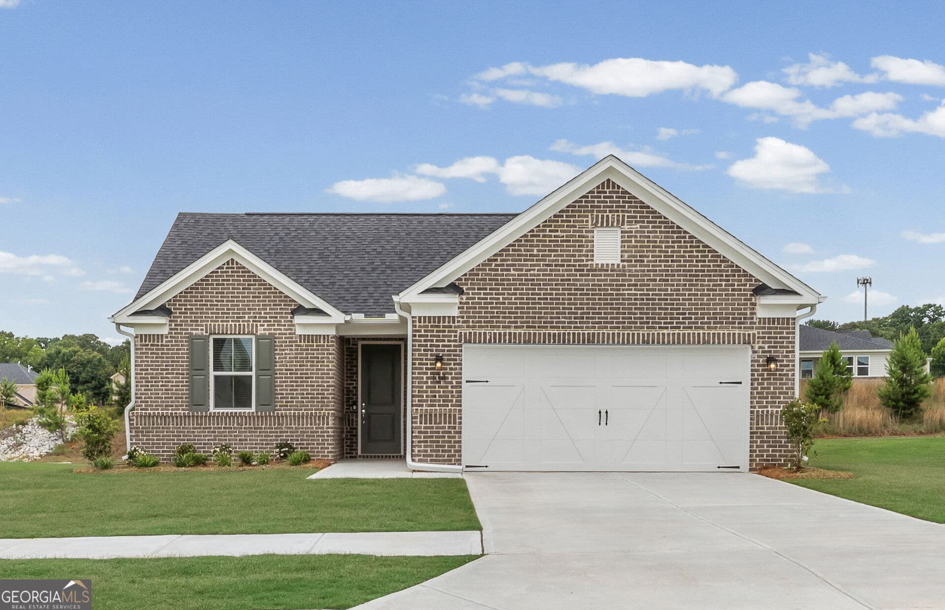 3 bedroom, 3 bathroom, 2,124 sq ft single family residence for sale at 134 Kenney Way, Locust Grove, GA 30248 — photo 1 of 34