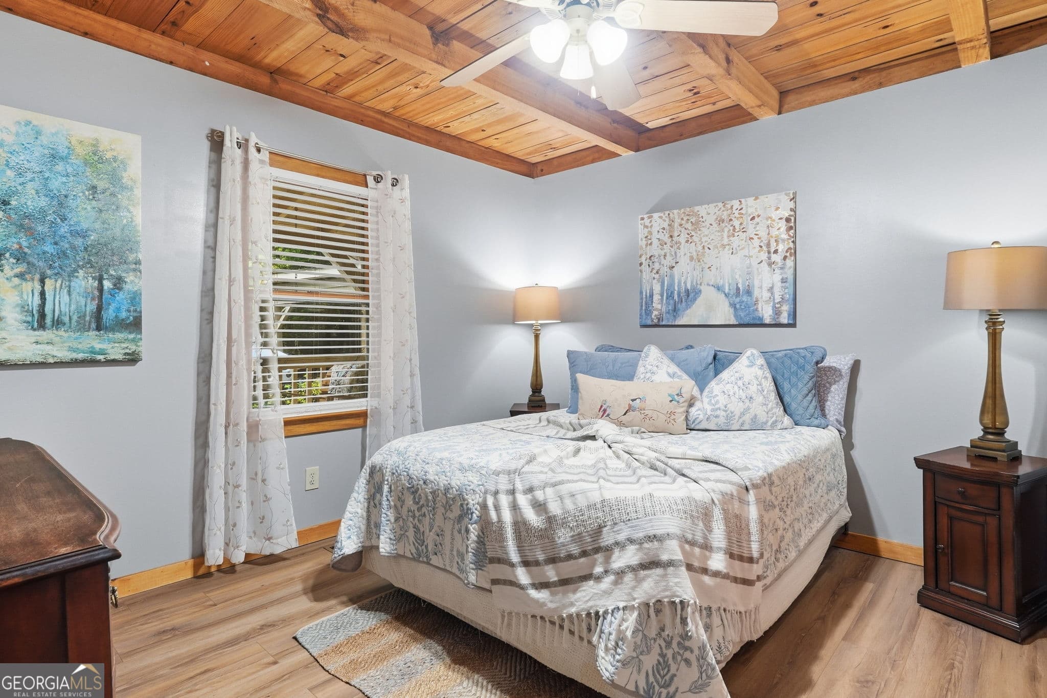 2 bedroom, 2 bathroom, 1,440 sq ft cabin,single family residence for sale at 409 Tate Creek Trail, Dahlonega, GA 30533 — photo 4