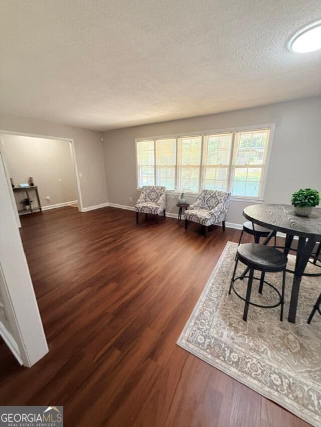 4 bedroom, 3 bathroom, 1,619 sq ft single family residence for rent at 175 Bristol Lane, Marietta, GA 30066 for $2,500 a month — photo 2