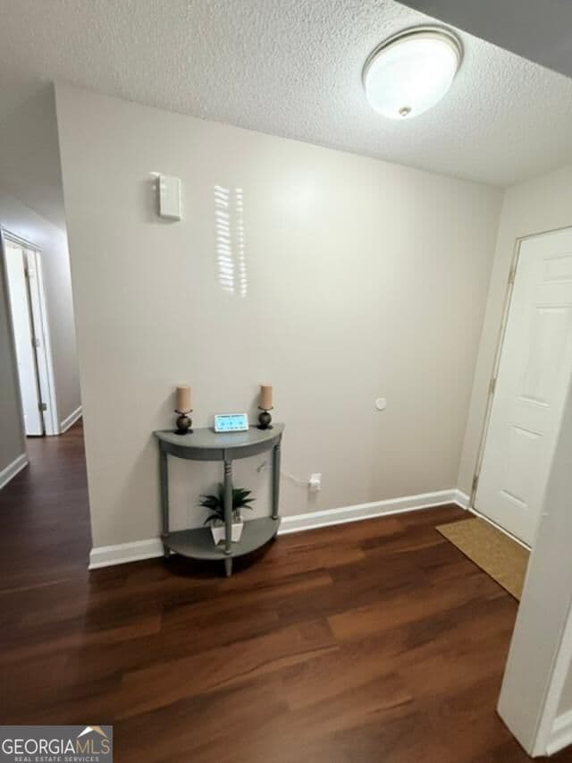 4 bedroom, 3 bathroom, 1,619 sq ft single family residence for rent at 175 Bristol Lane, Marietta, GA 30066 for $2,500 a month — photo 3