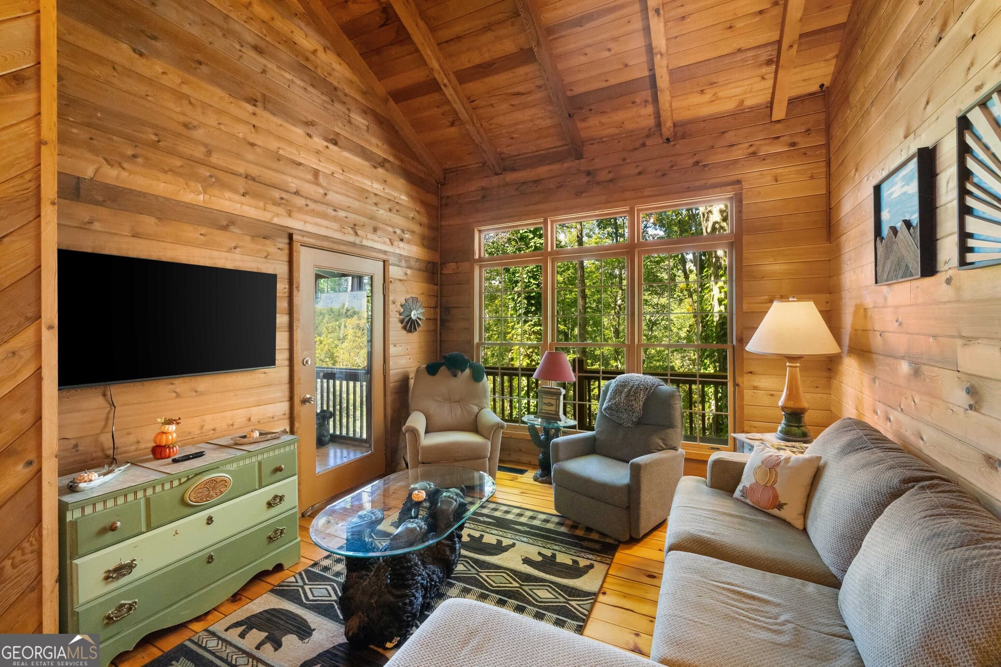 3 bedroom, 2.5 bathroom, 2,666 sq ft cabin,single family residence for sale at 808 Mill Stone Mountain Lane, Blue Ridge, GA 30513 — photo 3