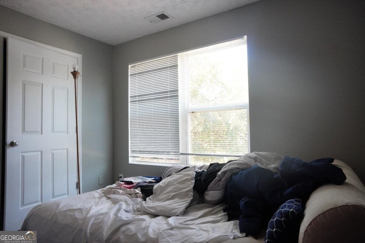 3 bedroom, 2 bathroom, 1,292 sq ft condominium for sale at 4201 Waldrop Place, Decatur, GA 30034 — photo 7