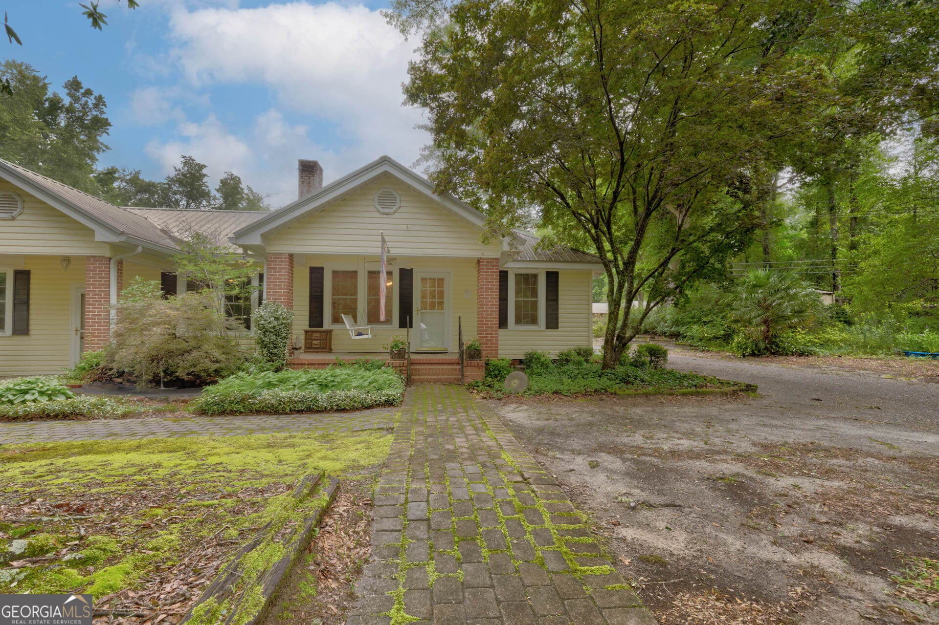 3 bedroom, 2 bathroom, 1,648 sq ft single family residence for sale at 12727 Upatoi Lane, Upatoi, GA 31829 — photo 3