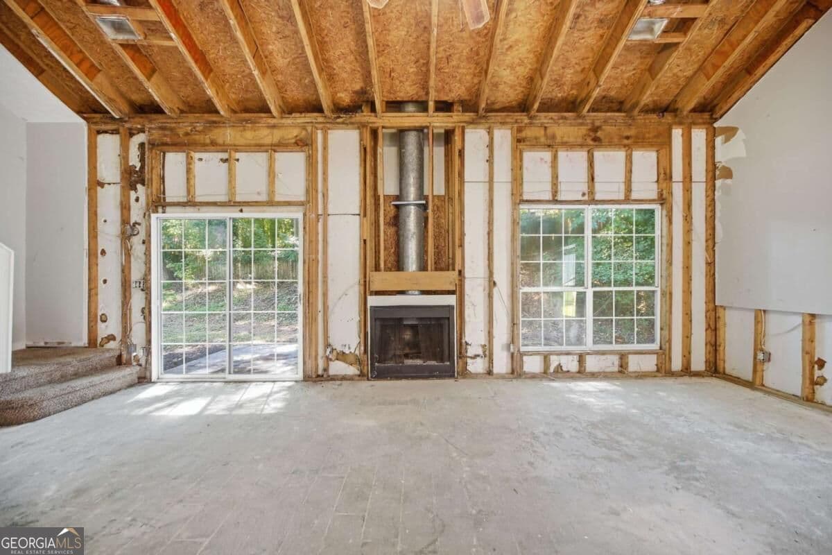 3 bedroom, 2.5 bathroom, 2,515 sq ft single family residence for sale at 5145 N Bridges Drive, Johns Creek, GA 30022 — photo 8