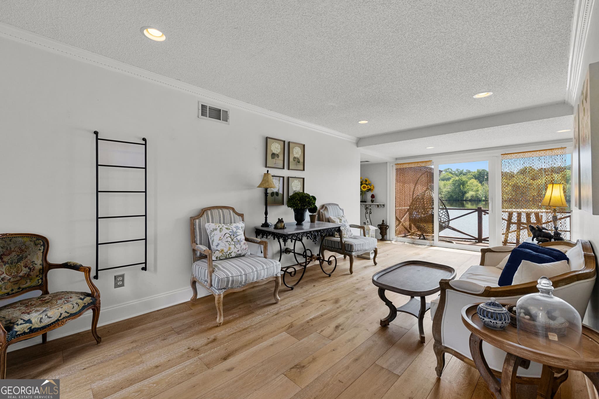 2 bedroom, 2.5 bathroom, 2,247 sq ft condominium for sale at 8 Northlake Circle, Peachtree City, GA 30269 — photo 4