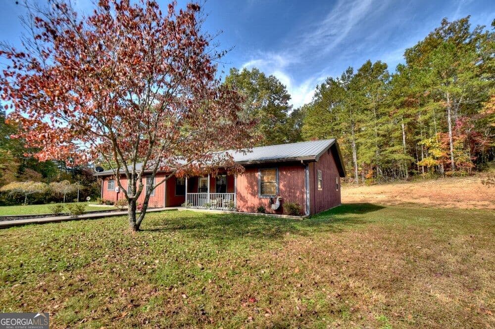 8 bedroom, 5 bathroom, 6,000 sq ft single family residence for sale at 160 Moores Road, Mineral Bluff, GA 30559 — photo 6