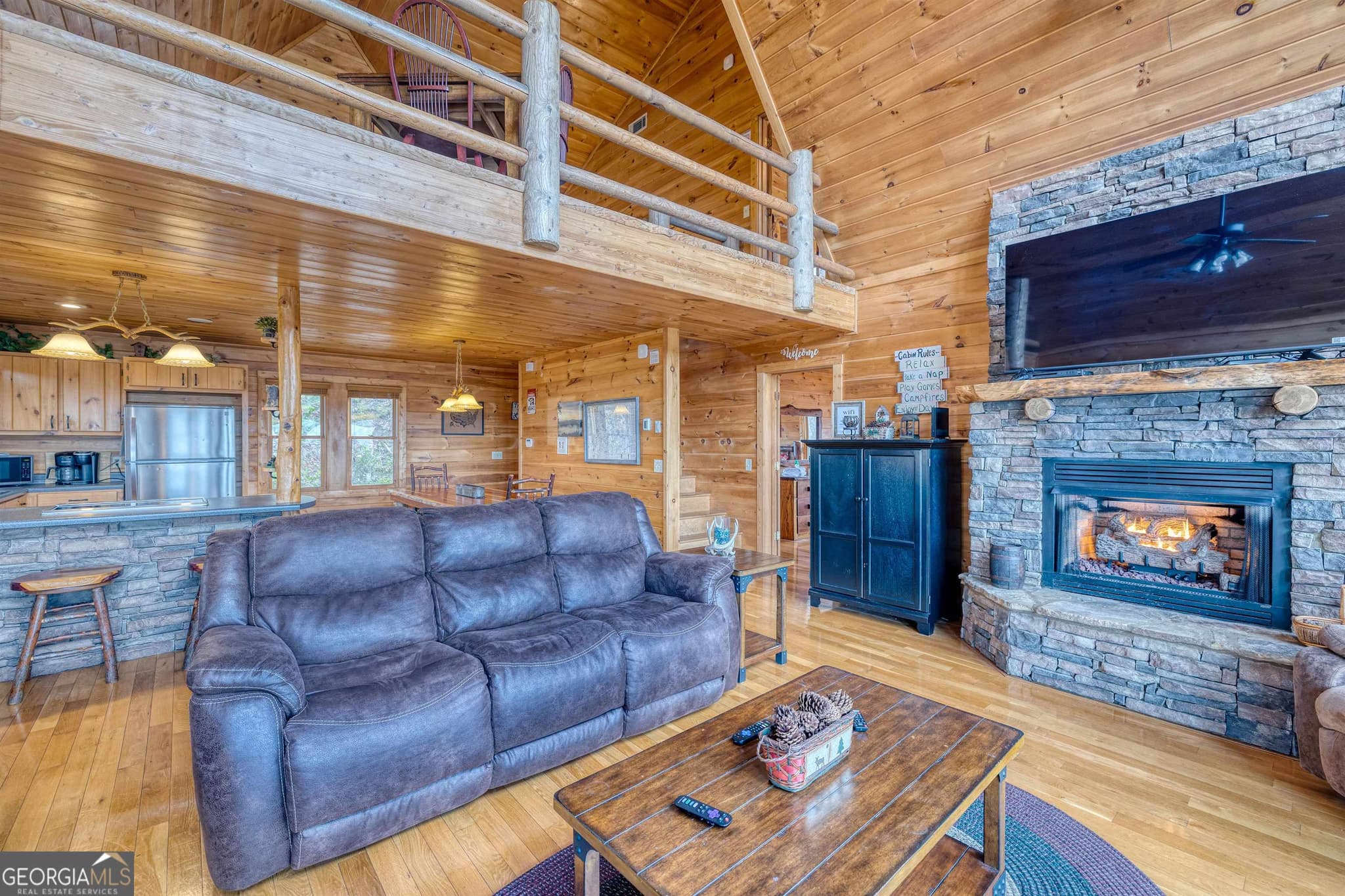 3 bedroom, 3 bathroom, 2,670 sq ft cabin,single family residence for sale at 410 Hemptown Heights Drive, Morganton, GA 30560 — photo 7
