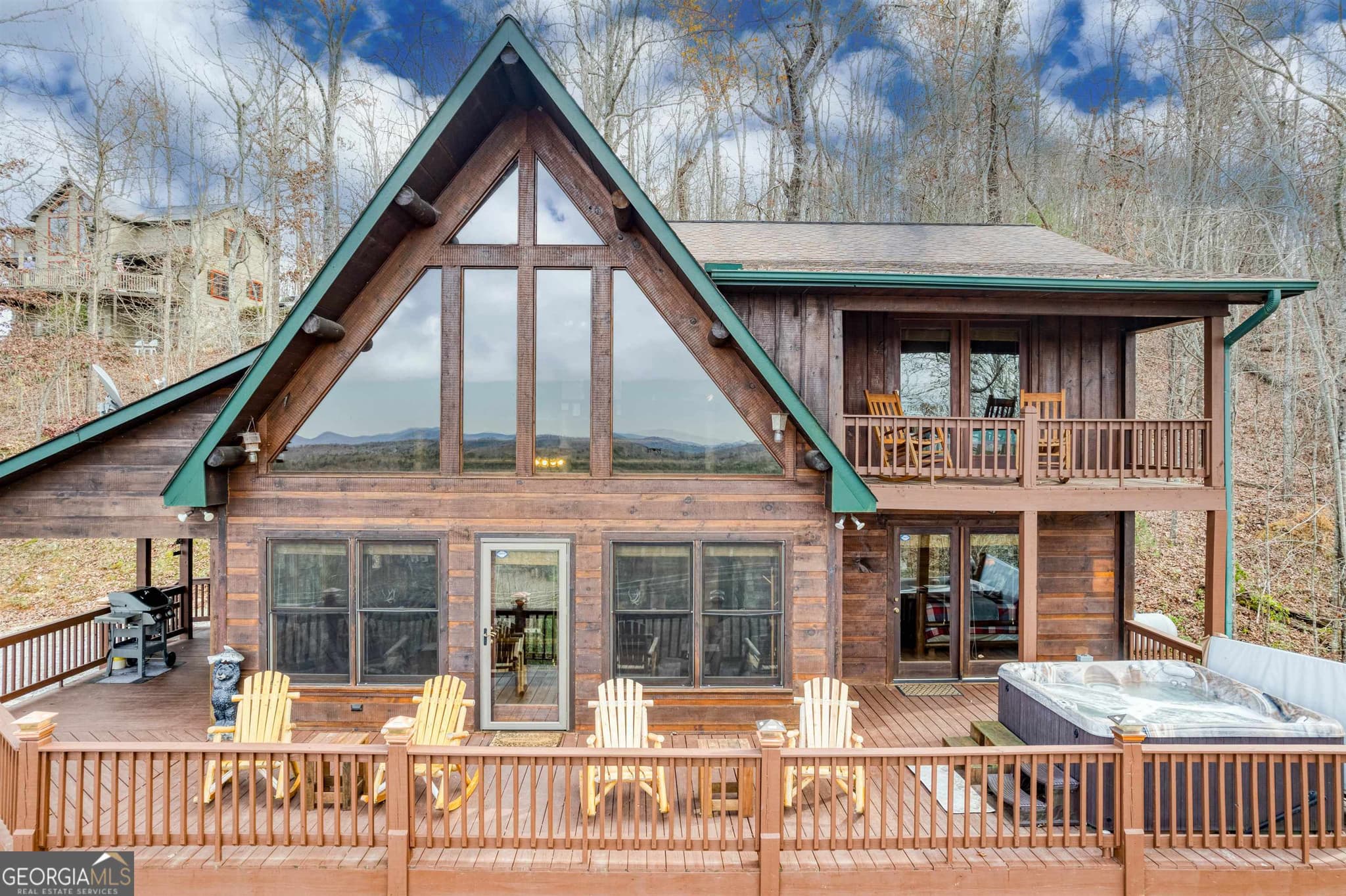 3 bedroom, 3 bathroom, 2,670 sq ft cabin,single family residence for sale at 410 Hemptown Heights Drive, Morganton, GA 30560 — photo 3