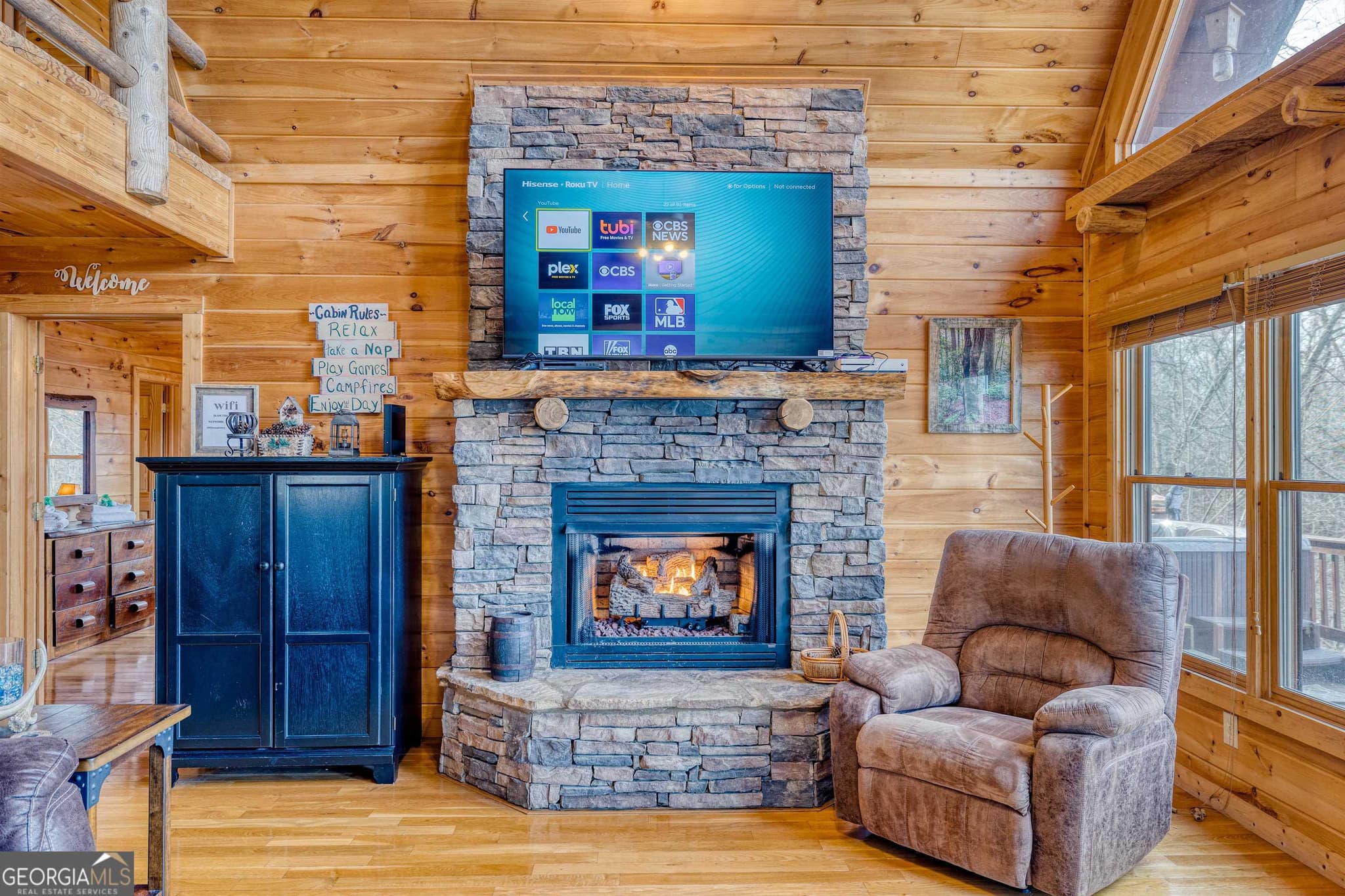 3 bedroom, 3 bathroom, 2,670 sq ft cabin,single family residence for sale at 410 Hemptown Heights Drive, Morganton, GA 30560 — photo 9