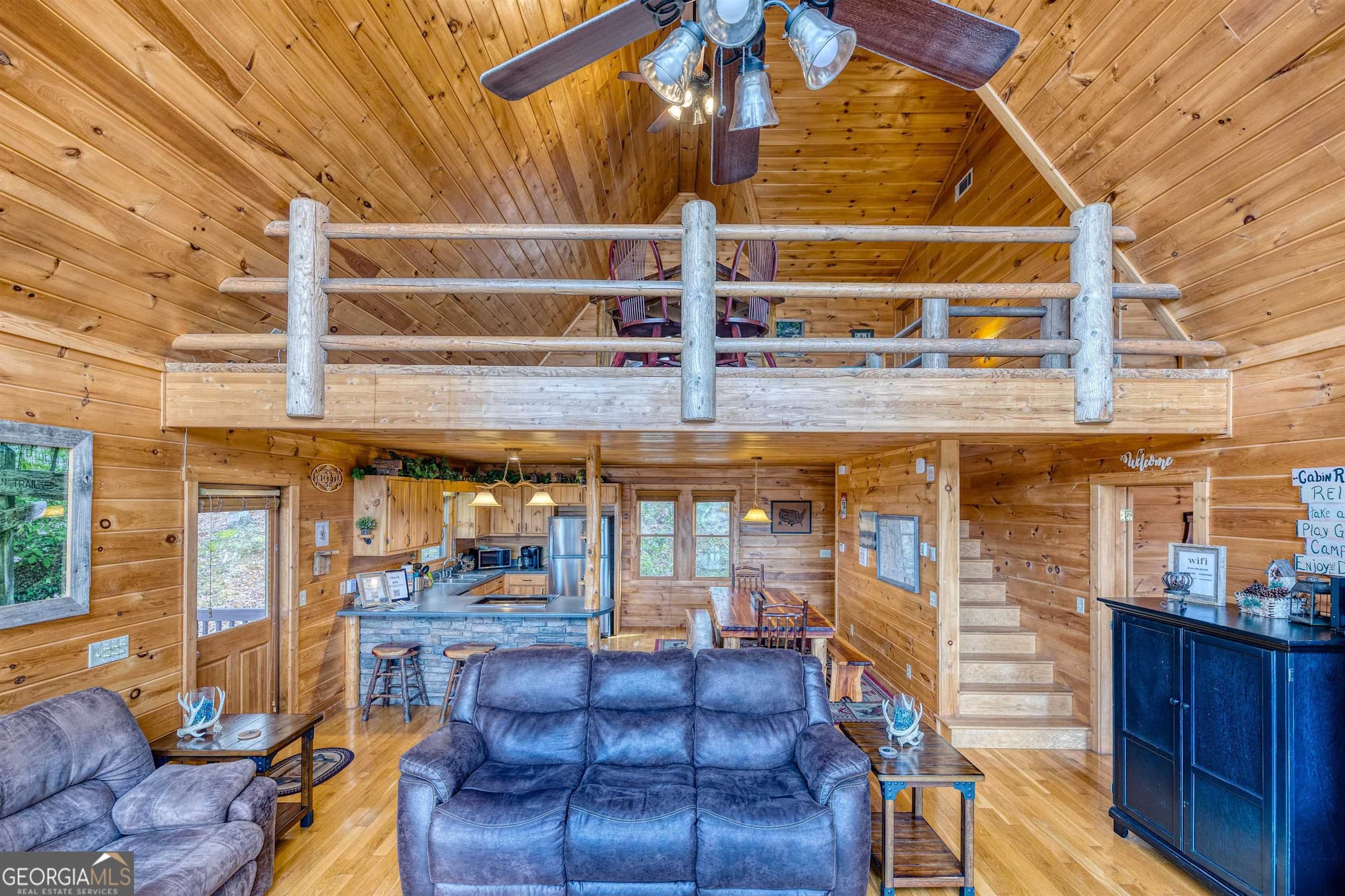 3 bedroom, 3 bathroom, 2,670 sq ft cabin,single family residence for sale at 410 Hemptown Heights Drive, Morganton, GA 30560 — photo 8