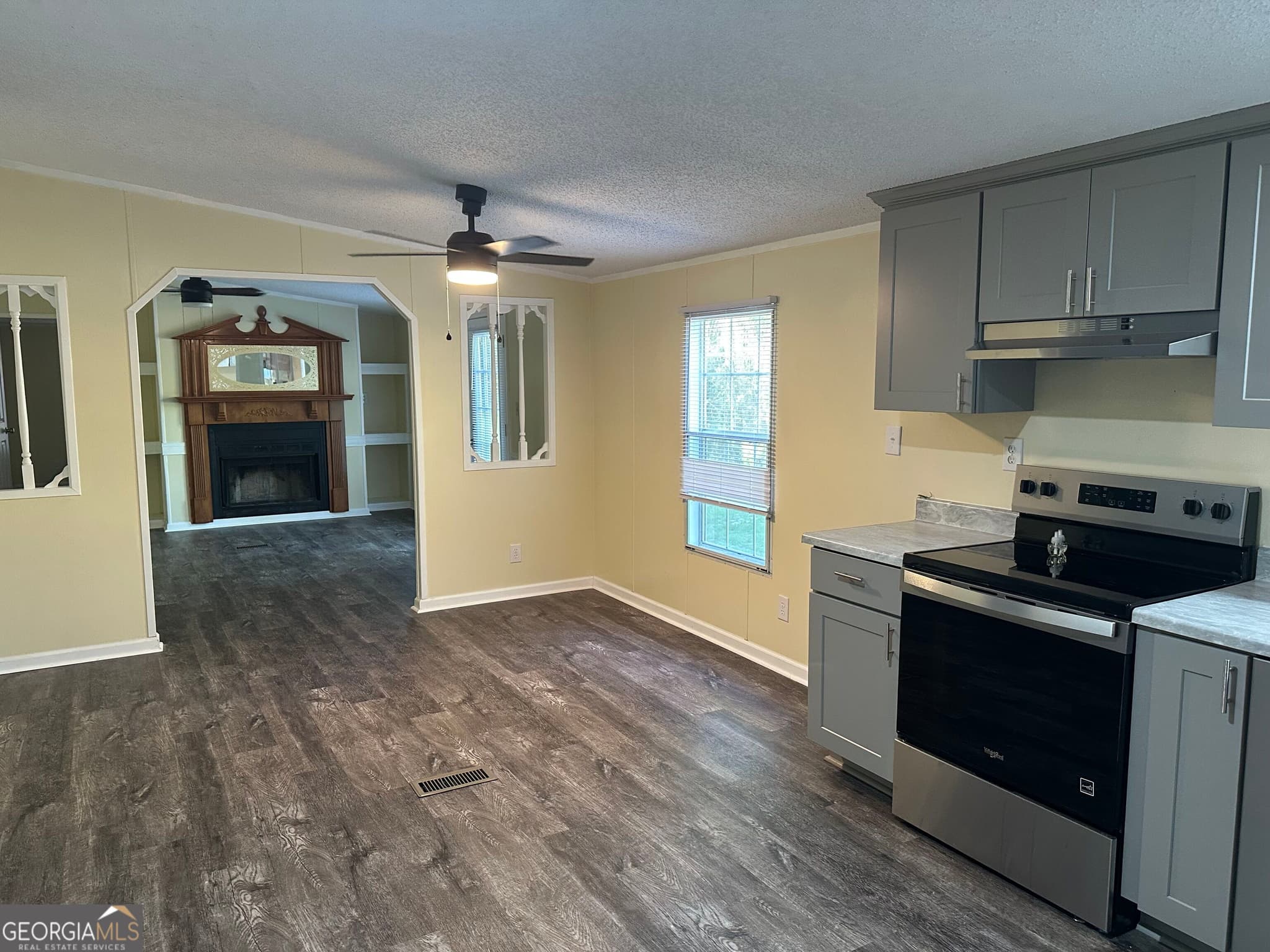 4 bedroom, 2 bathroom manufactured home,single family residence for sale at 224 Possum, Guyton, GA 31312 — photo 2