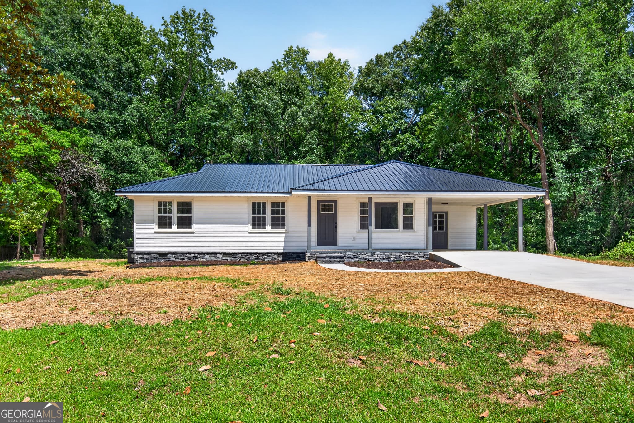 3 bedroom, 1 bathroom, 1,273 sq ft single family residence for sale at 239 Wilcox Road, Lagrange, GA 30241 — photo 3