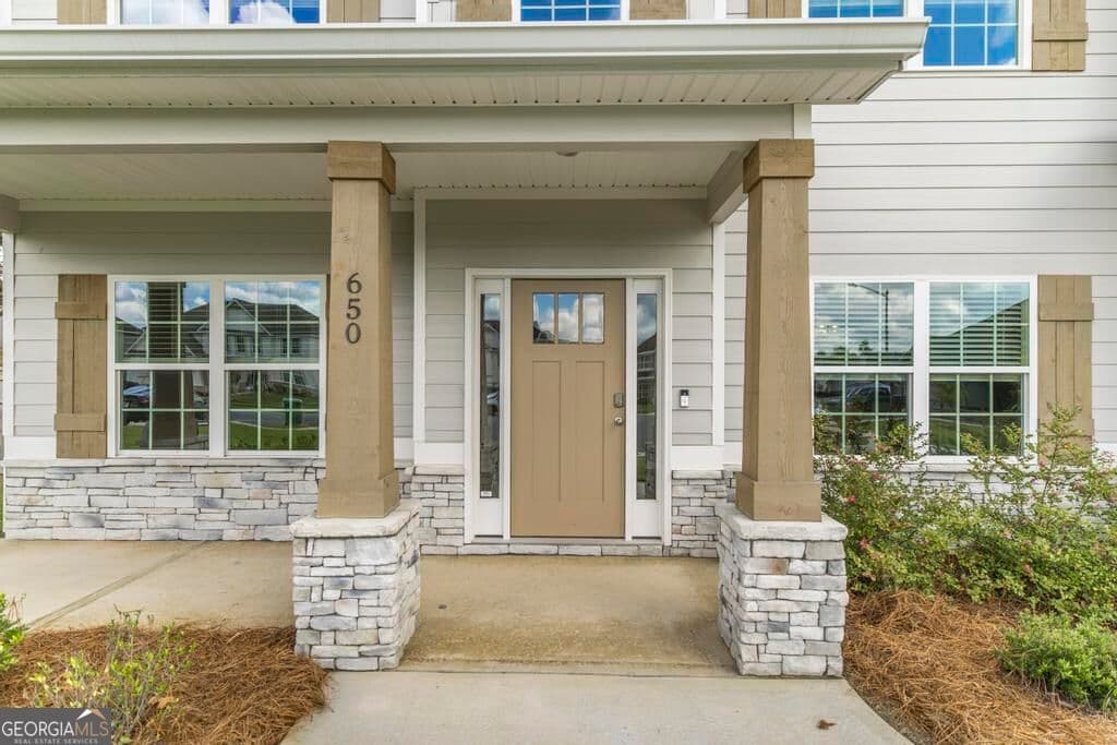 4 bedroom, 3 bathroom, 2,787 sq ft single family residence for sale at 650 McCarley Downs Drive, Bonaire, GA 31005 — photo 5