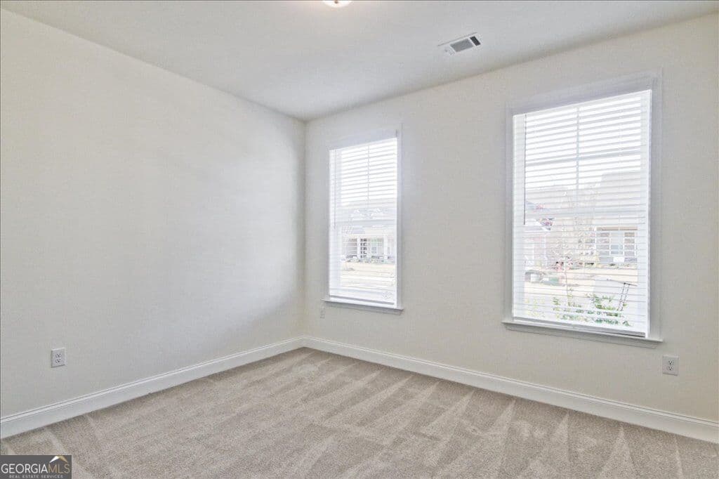 3 bedroom, 2 bathroom, 2,045 sq ft single family residence for sale at 2519 Anhinga Drive, Loganville, GA 30052 — photo 5