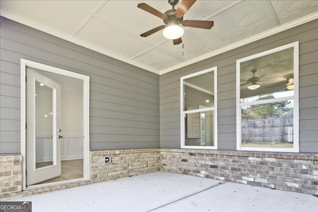 3 bedroom, 2 bathroom, 2,045 sq ft single family residence for sale at 2519 Anhinga Drive, Loganville, GA 30052 — photo 8