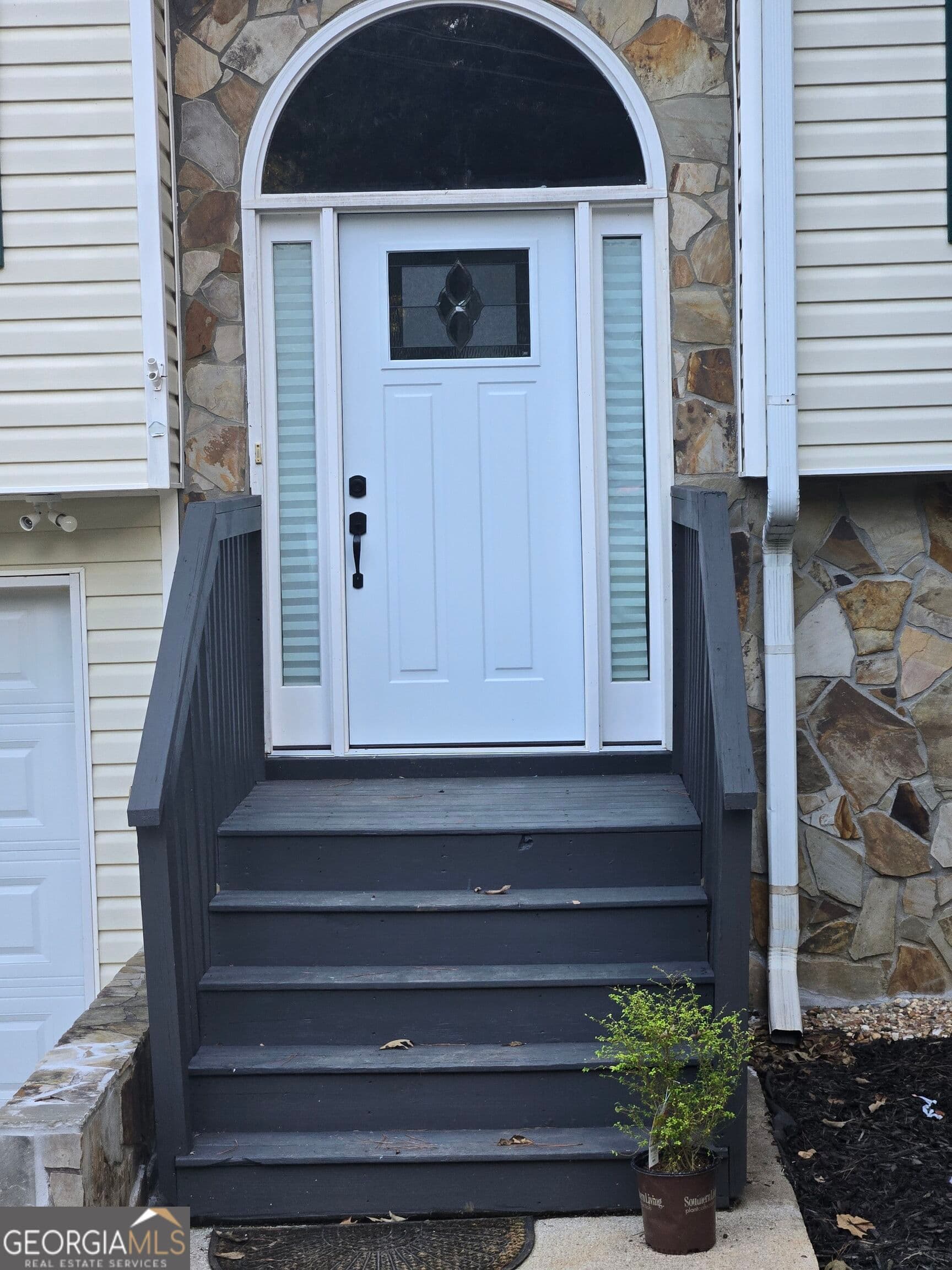 3 bedroom, 2 bathroom, 2,171 sq ft single family residence for sale at 4809 CEDAR LAKE Drive, Conyers, GA 30094 — photo 3