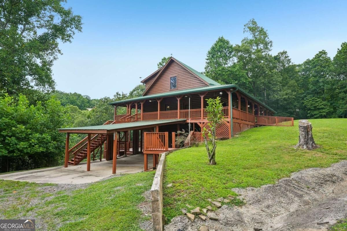 6 bedroom, 4 bathroom, 4,370 sq ft cabin,single family residence for sale at 1384 Crystal Lane, Ranger, GA 30734 — photo 3