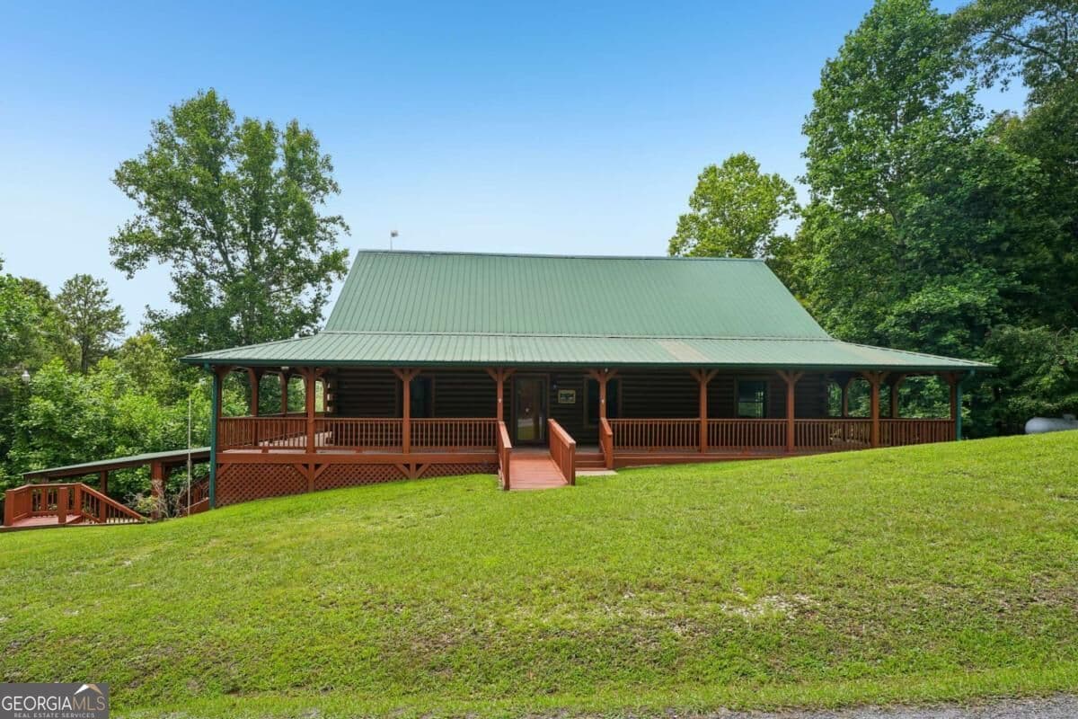 6 bedroom, 4 bathroom, 4,370 sq ft cabin,single family residence for sale at 1384 Crystal Lane, Ranger, GA 30734 — photo 1 of 87