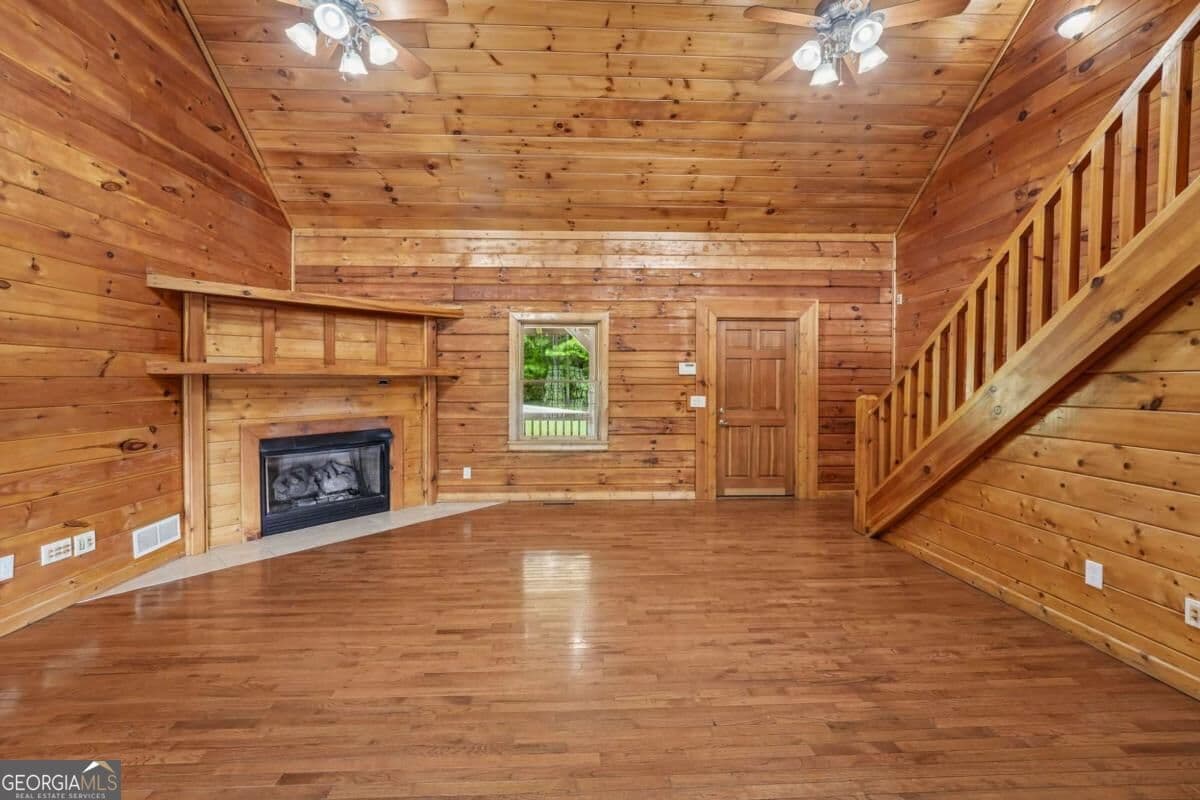 6 bedroom, 4 bathroom, 4,370 sq ft cabin,single family residence for sale at 1384 Crystal Lane, Ranger, GA 30734 — photo 9