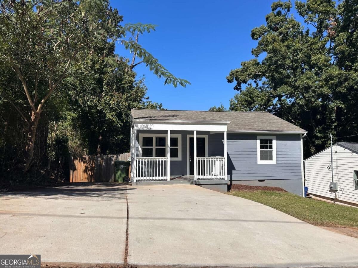 3 bedroom, 2 bathroom single family residence for sale at 197 Upshaw Street, Atlanta, GA 30315 — photo 2