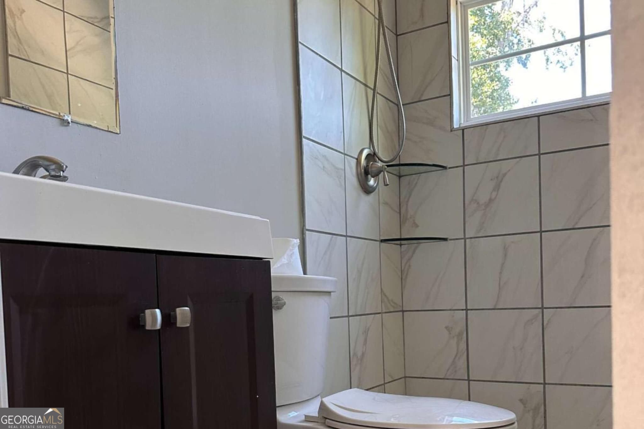 3 bedroom, 2 bathroom single family residence for sale at 197 Upshaw Street, Atlanta, GA 30315 — photo 6