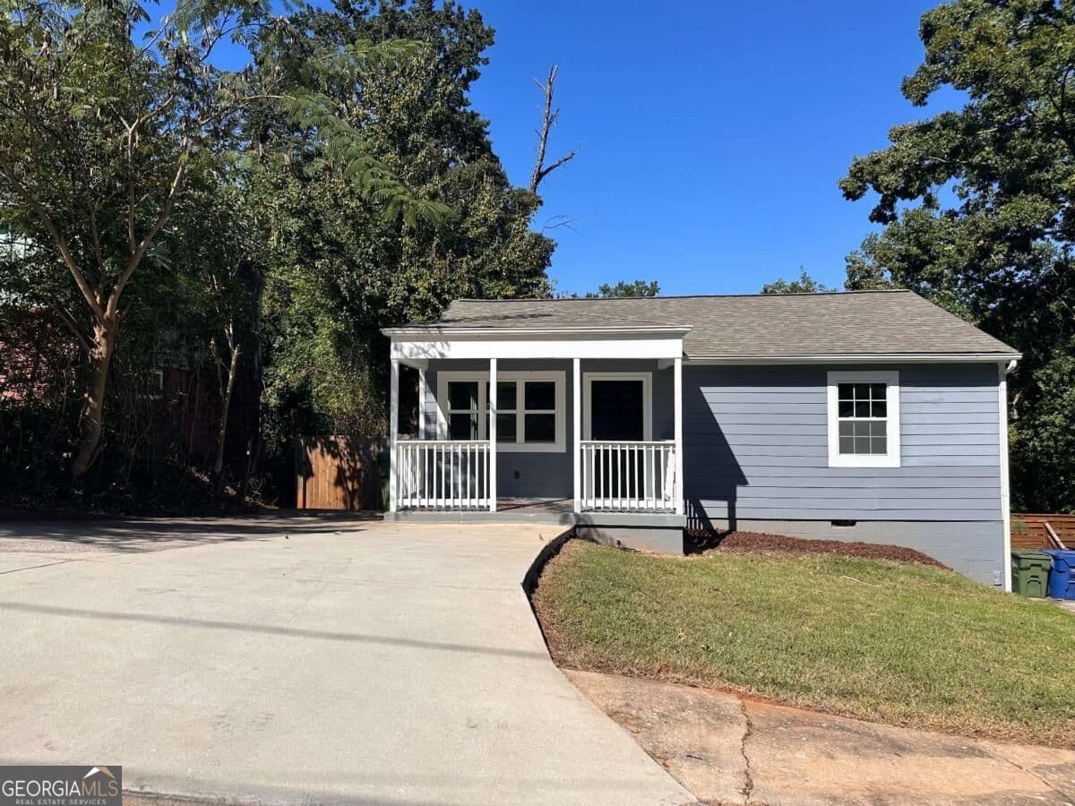3 bedroom, 2 bathroom single family residence for sale at 197 Upshaw Street, Atlanta, GA 30315 — photo 1 of 19