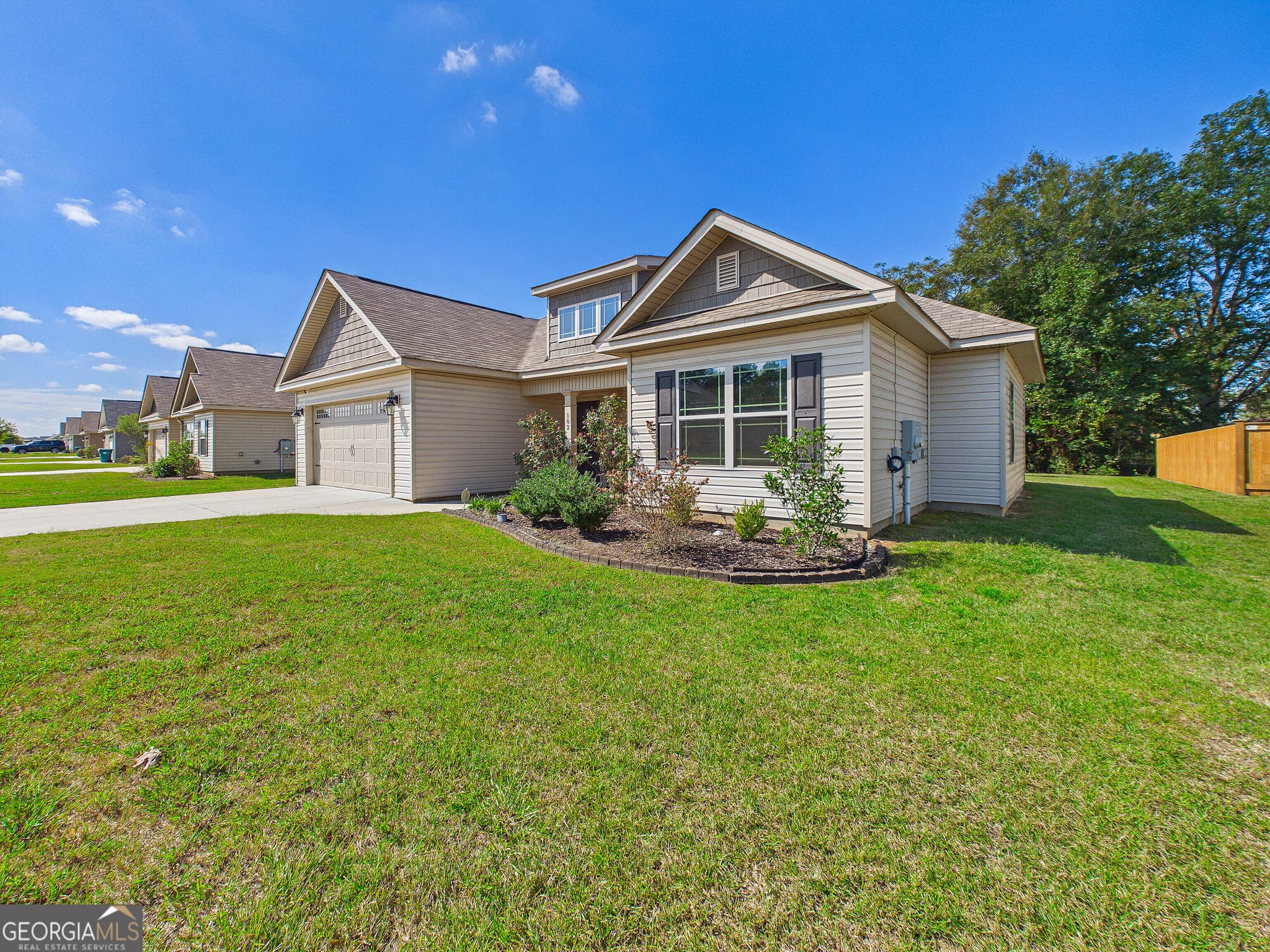 4 bedroom, 2 bathroom, 1,506 sq ft single family residence for sale at 102 Sadie Heights Boulevard, Perry, GA 31069 — photo 5