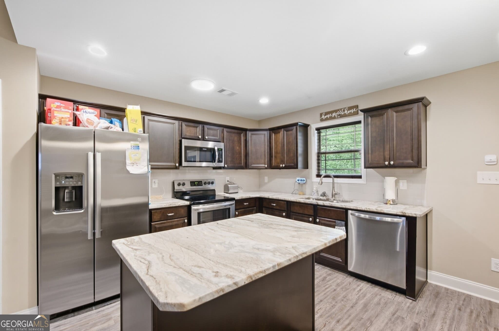 4 bedroom, 2 bathroom, 1,506 sq ft single family residence for sale at 102 Sadie Heights Boulevard, Perry, GA 31069 — photo 9