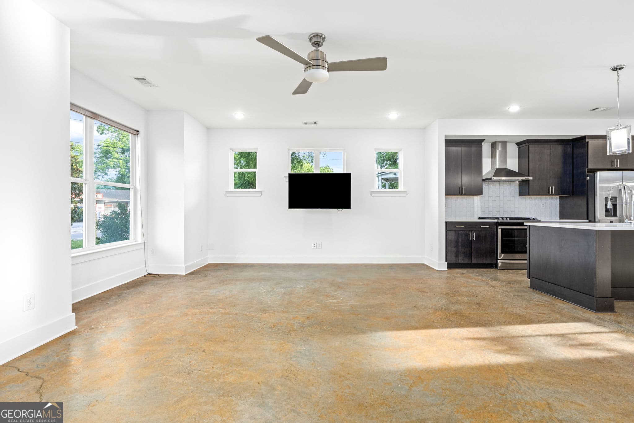 3 bedroom, 2.5 bathroom, 1,880 sq ft single family residence for sale at 1322 W Hancock Avenue, Athens, GA 30606 — photo 10