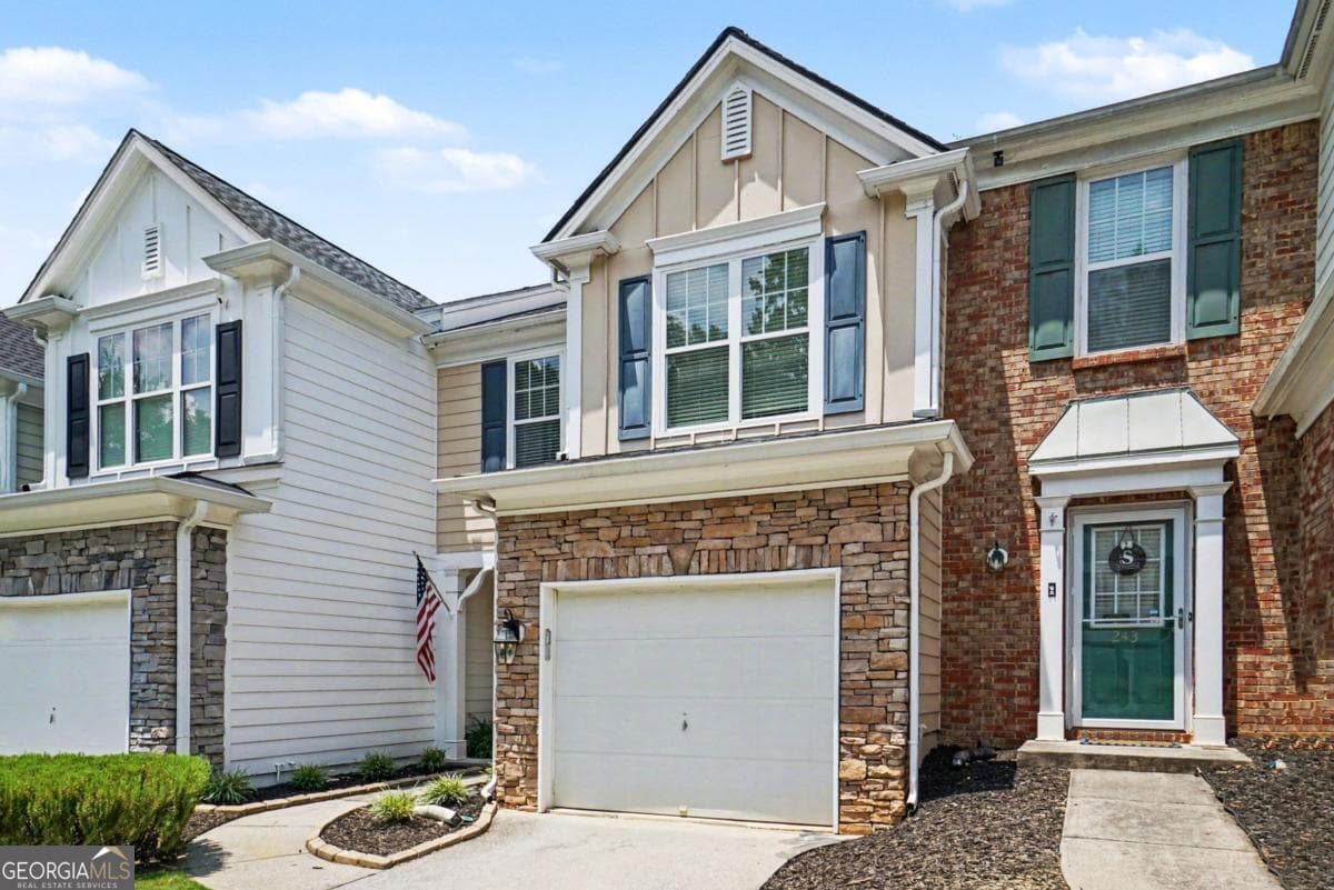 3 bedroom, 2.5 bathroom townhouse for rent at 241 Kigian Trail, Woodstock, GA 30188 for $2,000 a month — photo 1 of 1