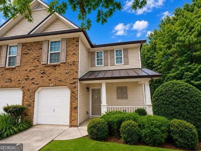 2 bedroom, 2 bathroom, 1,344 sq ft townhouse for sale at 184 Darby's Crossing Court, Hiram, GA 30141