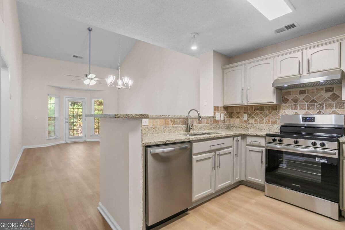 2 bedroom, 2 bathroom, 1,344 sq ft townhouse for sale at 184 Darby's Crossing Court, Hiram, GA 30141 — photo 10