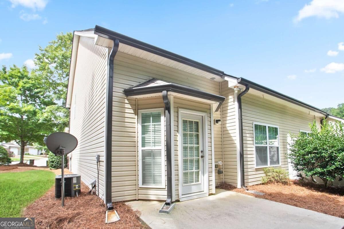 2 bedroom, 2 bathroom, 1,344 sq ft townhouse for sale at 184 Darby's Crossing Court, Hiram, GA 30141 — photo 4