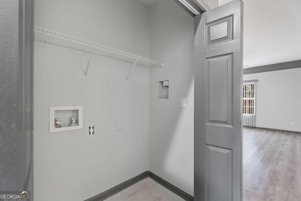 3 bedroom, 2.5 bathroom, 1,400 sq ft townhouse for sale at 5008 Lower Elm Street, Atlanta, GA 30349 — photo 6
