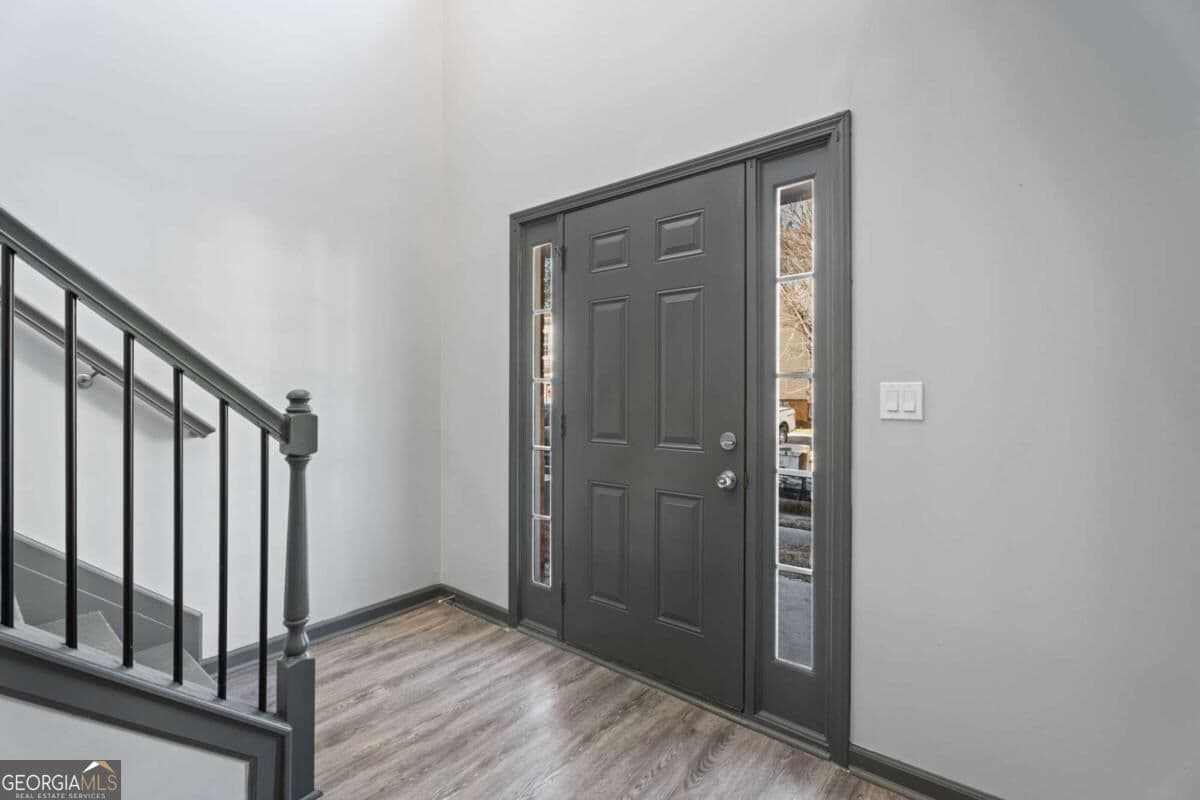 3 bedroom, 2.5 bathroom, 1,400 sq ft townhouse for sale at 5008 Lower Elm Street, Atlanta, GA 30349 — photo 5