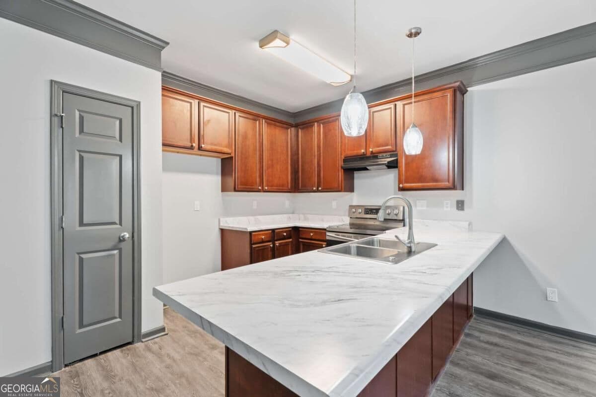 3 bedroom, 2.5 bathroom, 1,400 sq ft townhouse for sale at 5008 Lower Elm Street, Atlanta, GA 30349 — photo 9