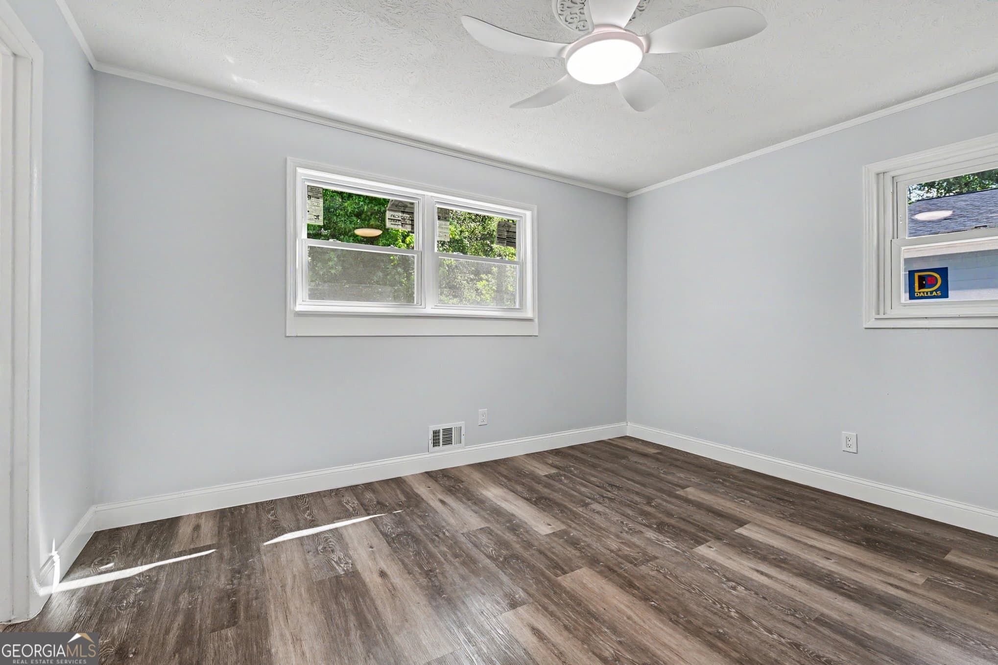 6 bedroom, 2.5 bathroom single family residence for sale at 7348 Mockingbird Trail, Riverdale, GA 30274 — photo 8