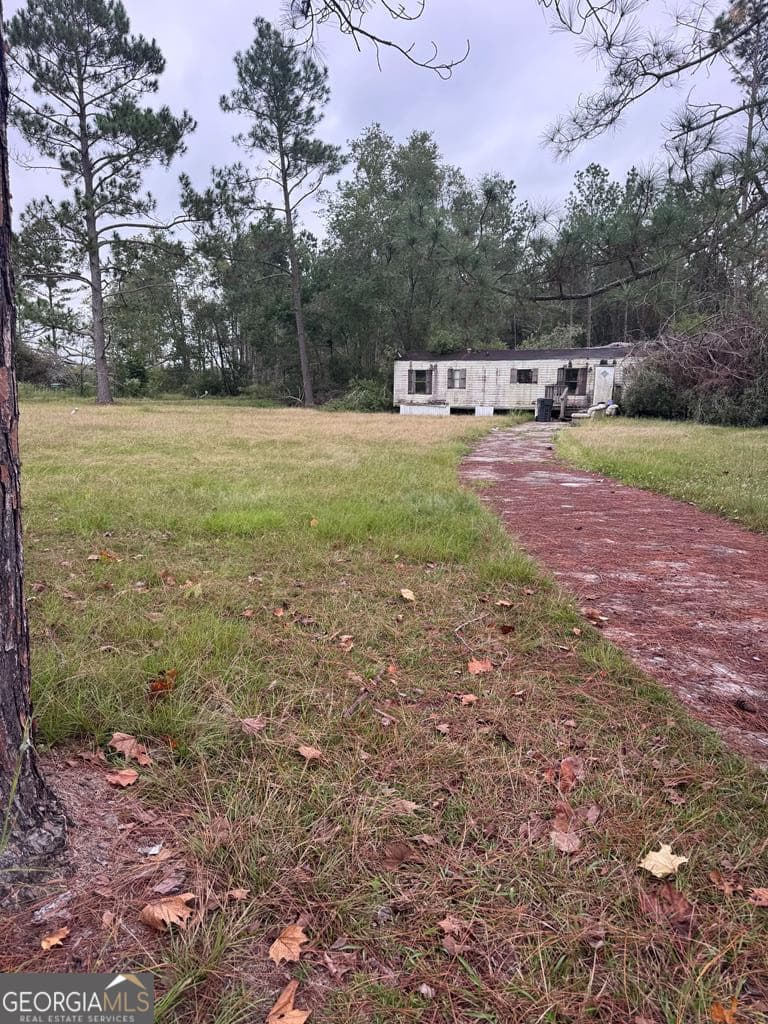 3 bedroom, 2 bathroom, 924 sq ft mobile home sold at 53 Mockingbird Lane, Hazlehurst, GA 31539