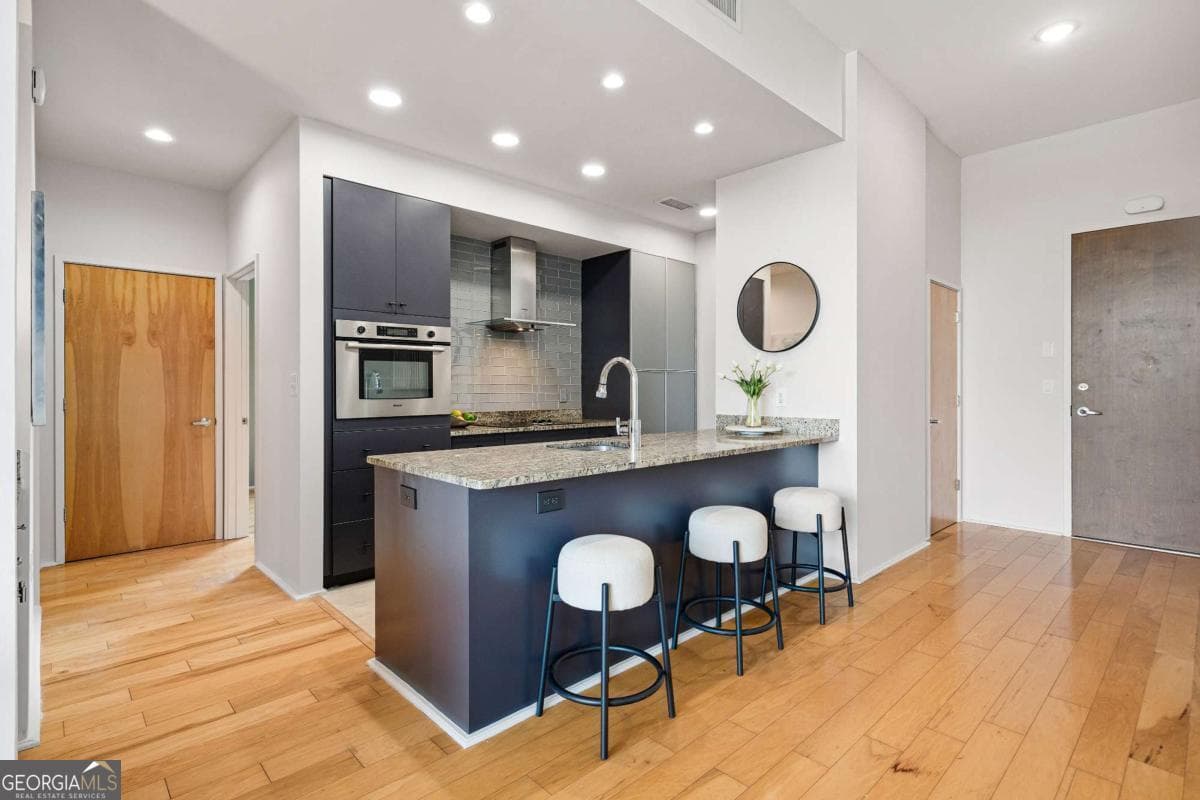 2 bedroom, 2 bathroom, 1,207 sq ft condominium sold at 130 Arizona Avenue 301, Atlanta, GA 30307