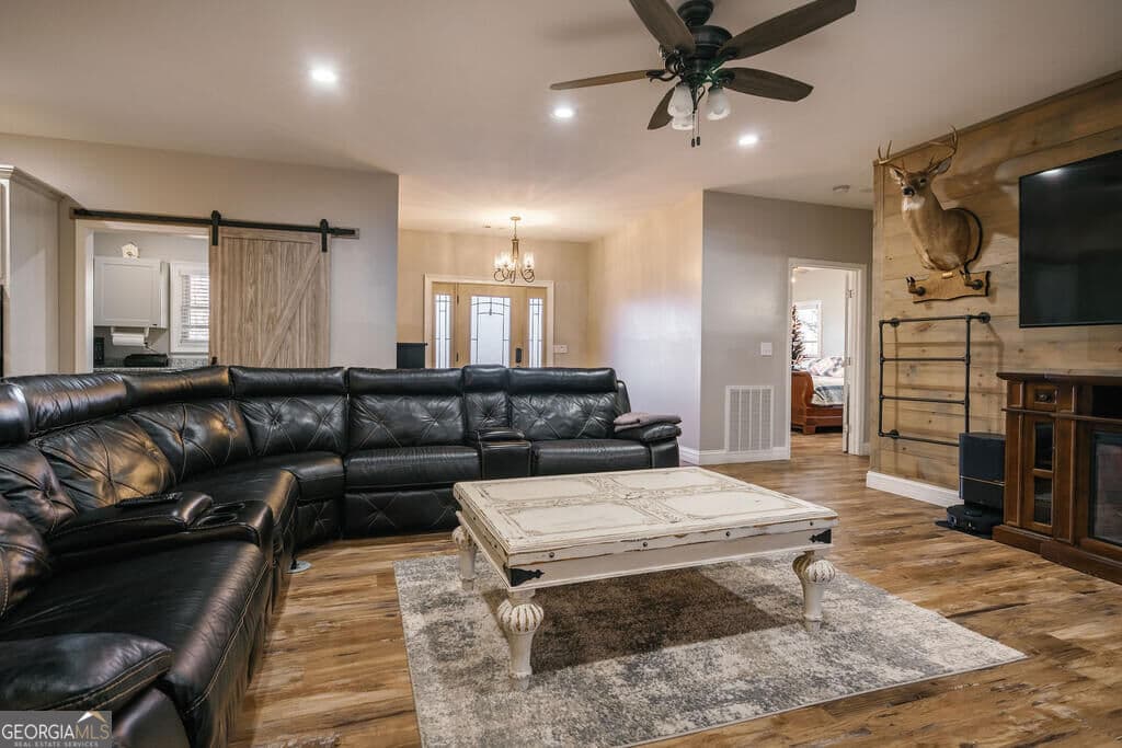 3 bedroom, 3 bathroom, 2,303 sq ft single family residence for sale at 52 Ivy Ridge Court, Blue Ridge, GA 30513 — photo 3