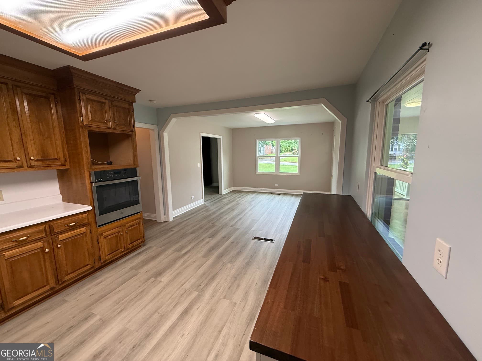 6 bedroom, 3 bathroom, 2,448 sq ft single family residence for sale at 706 Hill Street, Thomaston, GA 30286 — photo 9