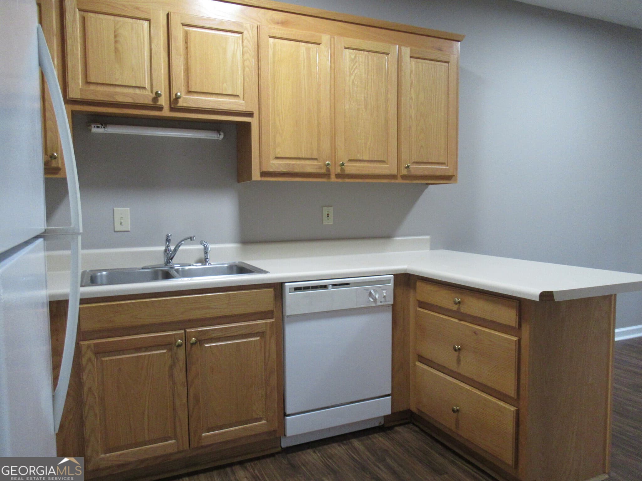 2 bedroom, 2.5 bathroom, 1,224 sq ft townhouse for rent at 110 Mechanic Street APT G, Dahlonega, GA 30533 for $1,500 a month — photo 7